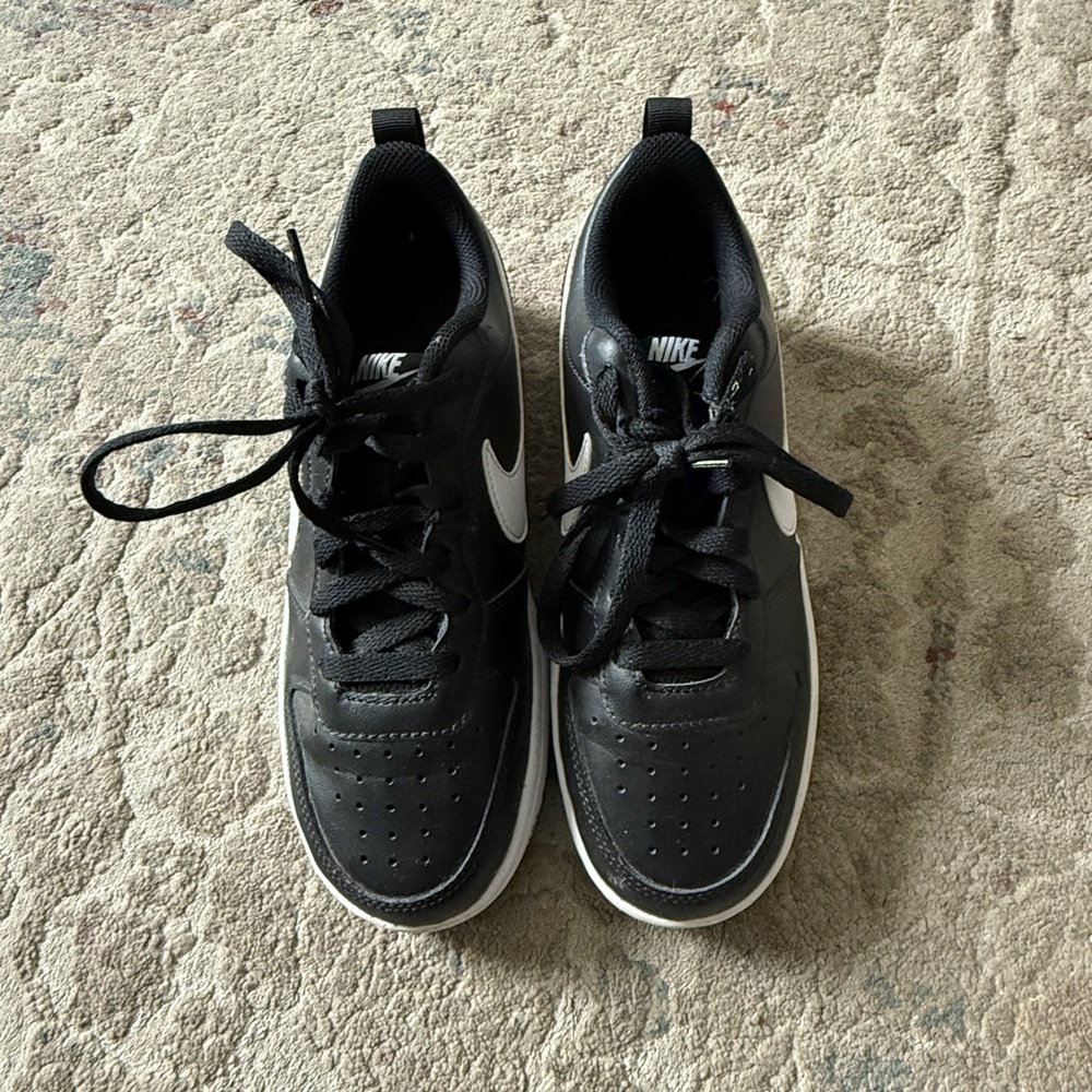 Nike Kids Black Sneakers